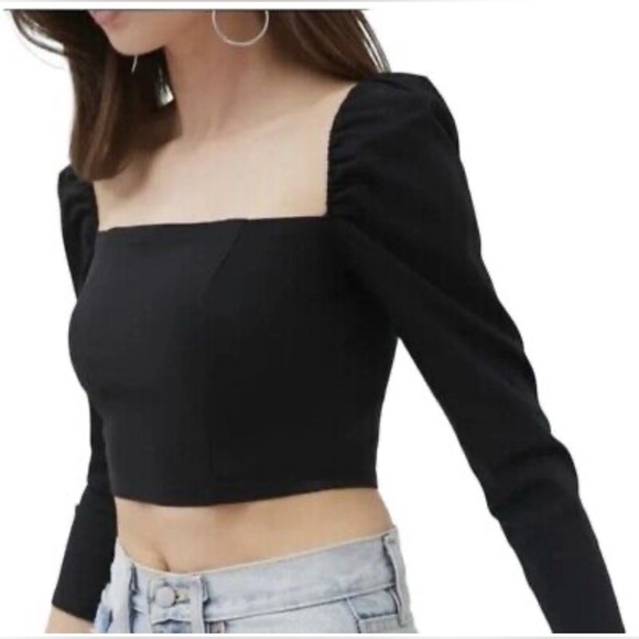 🖤 Urban Outfitters Small Cropped Tops 🖤 - Picture 1 of 9